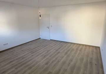 Wohnung Nürnberg Sankt Leonhard - 3 Zimmer, 81 m&sup2;, 777&euro; | Angebot:27315508